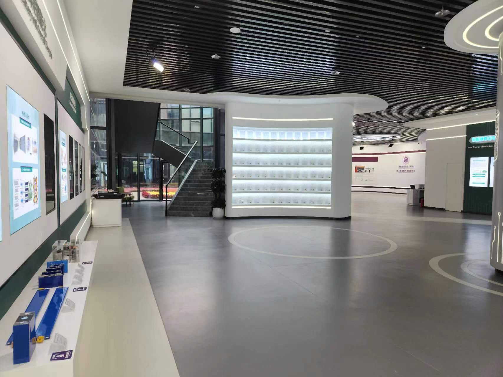 四川新能源汽車創(chuàng)新中心